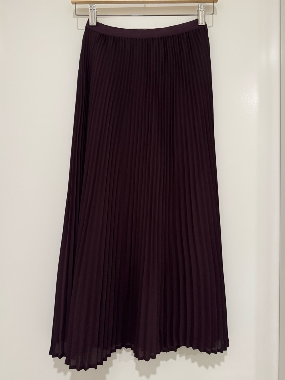 Babaton Pleated Midi Skirt in Deep Plum